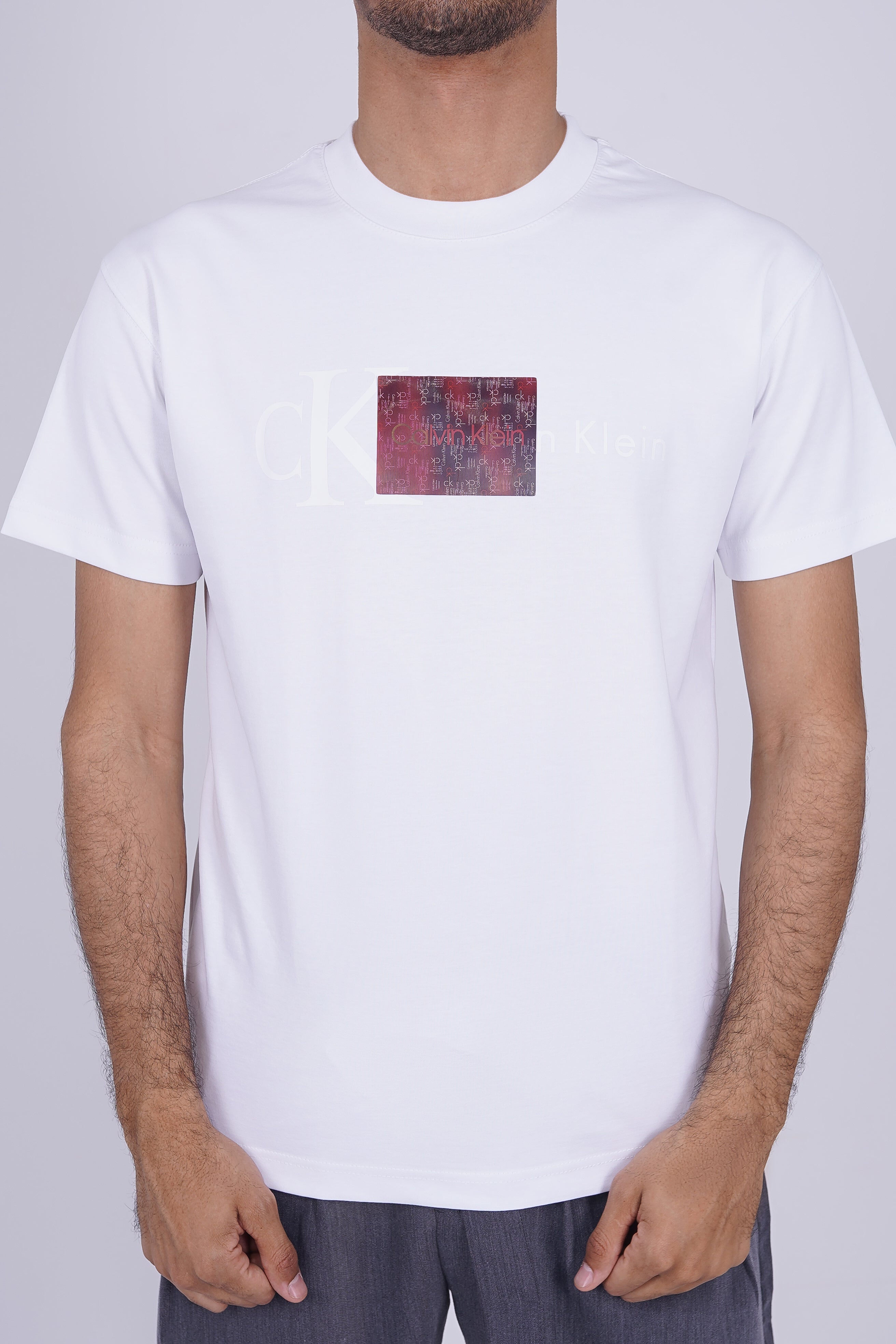 Calvin Klein Men’s Graphic Box Logo T-Shirt White – Contemporary Streetwear Essential