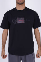 Calvin Klein Men’s Graphic Box Logo T-Shirt – Contemporary Streetwear Essential