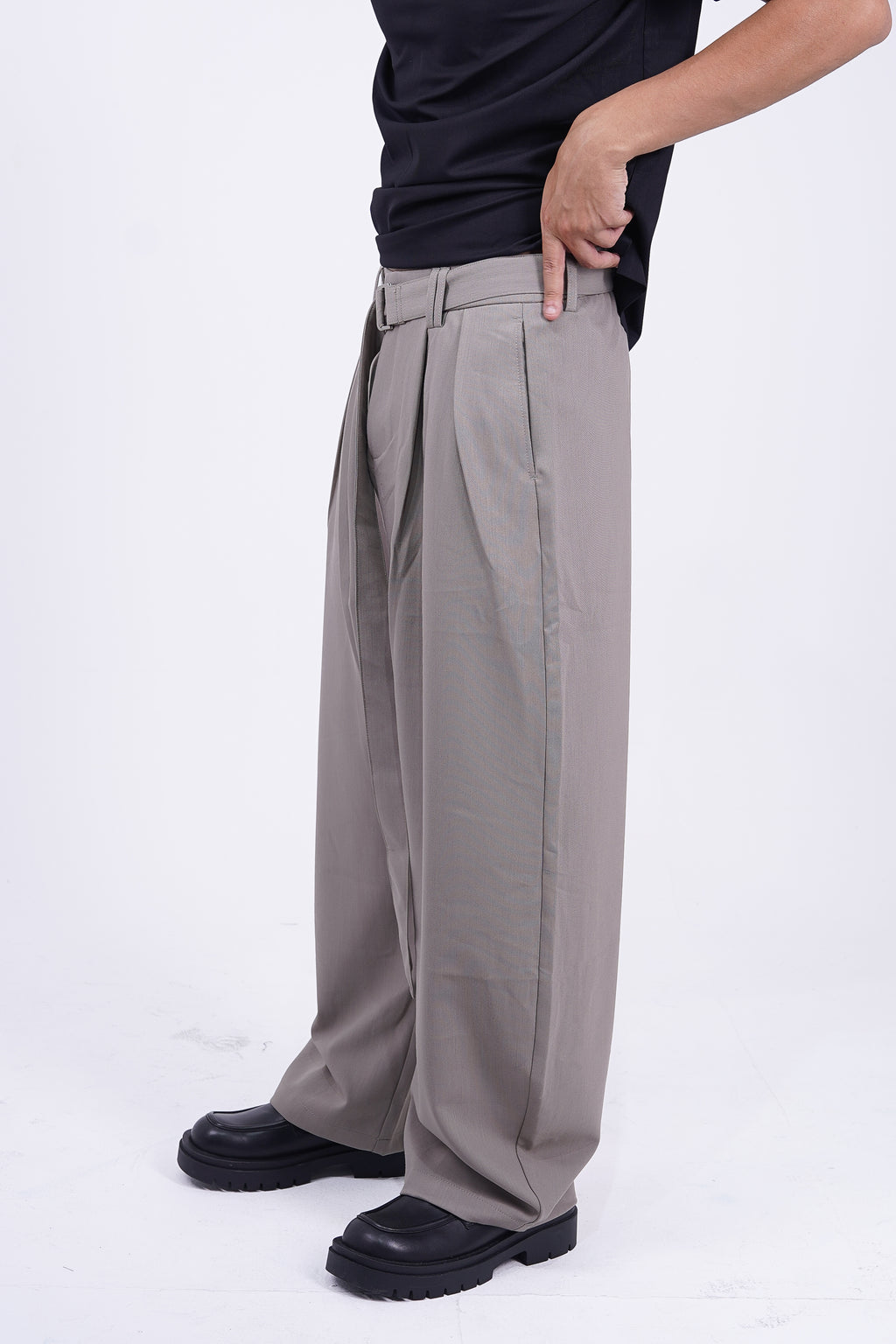 The Belted Wide-Leg Trouser Light Gray
