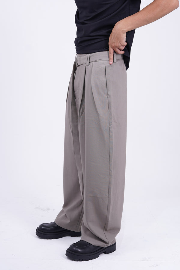 The Belted Wide-Leg Trouser Light Gray